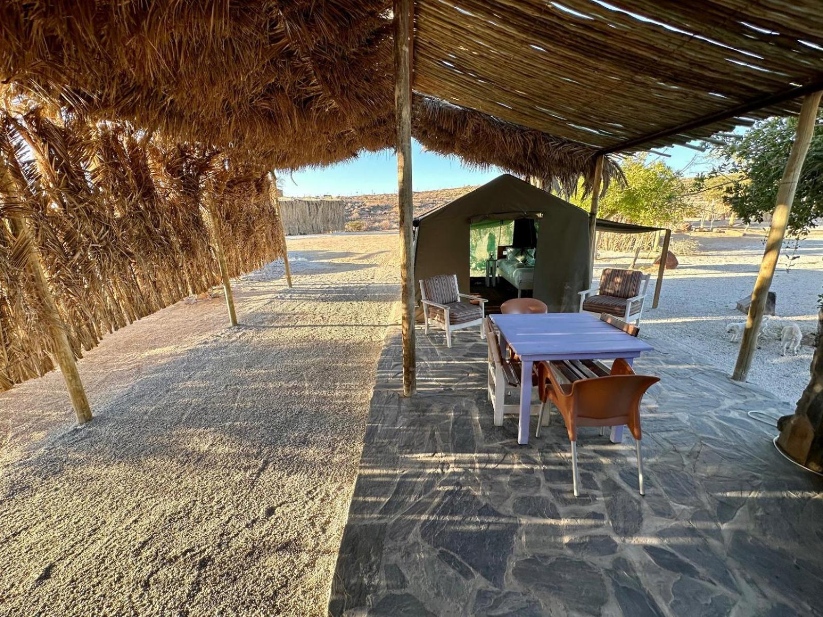 Daureb Isib Campsite And B&B Uis Ngoại thất bức ảnh