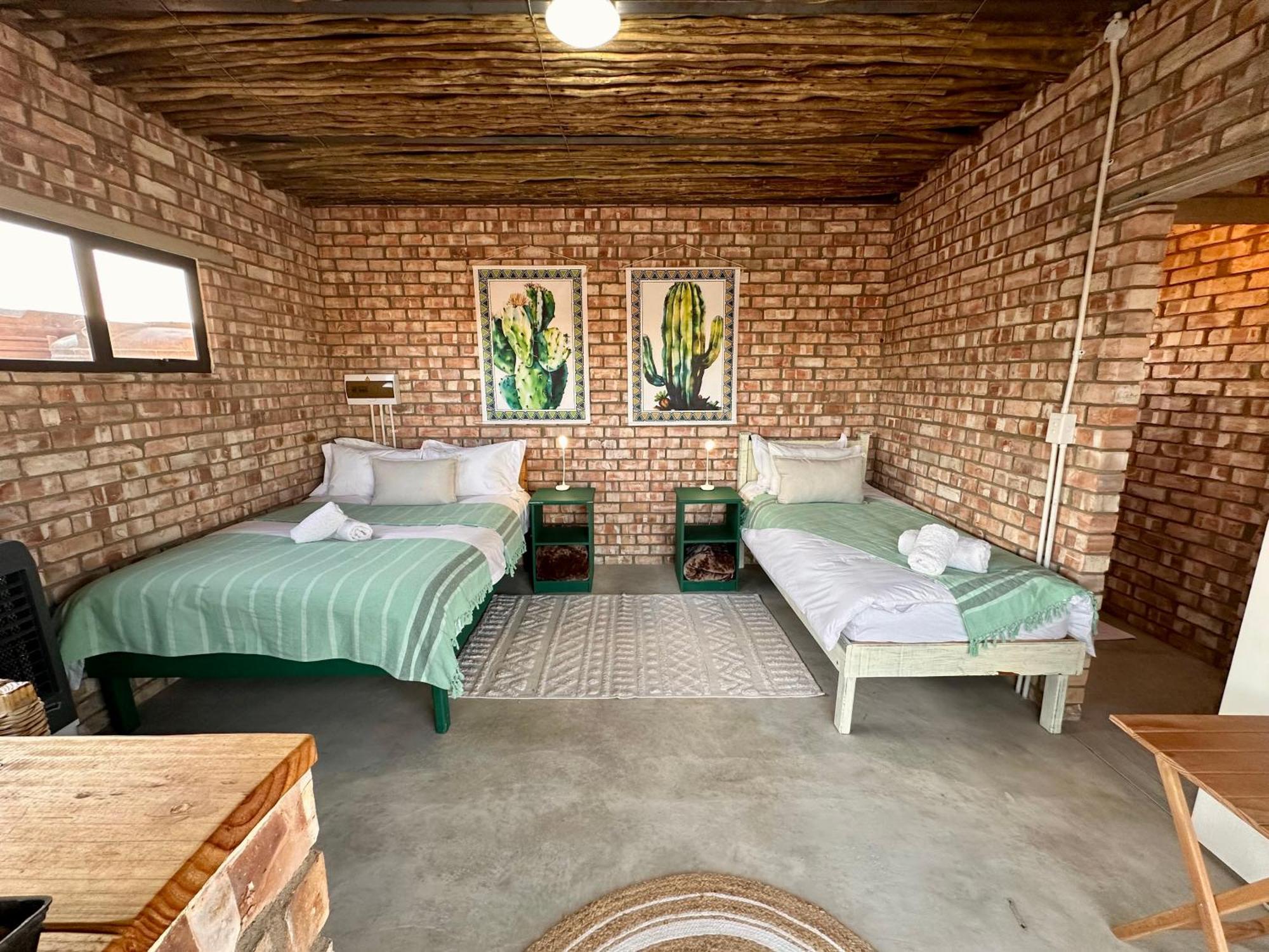 Daureb Isib Campsite And B&B Uis Ngoại thất bức ảnh